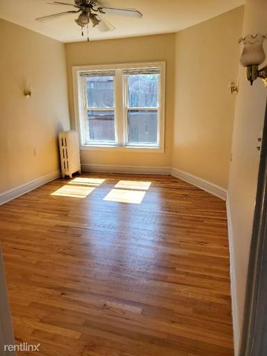 Main picture of 1364 W Estes Ave