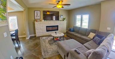 Main picture of 300 Highland Ridge Dr