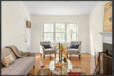 Main picture of 300 Brookside Dr