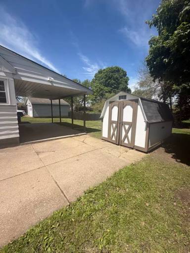 Main picture of 1434 W 39th St