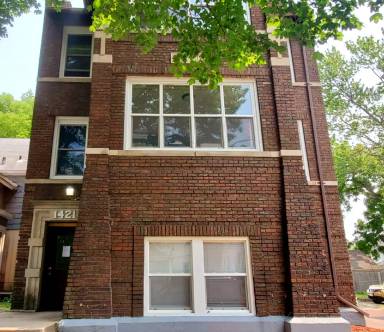 Main picture of 1421 N Main St