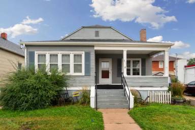 Main picture of 316 E 20th St