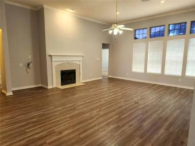 Main picture of 4512 Creekside Dr