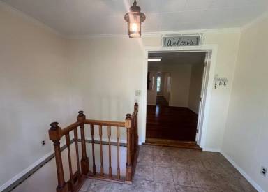 Main picture of 2821 S 22nd Ter