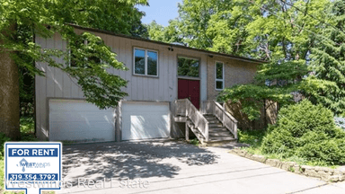 Main picture of 1035 River St