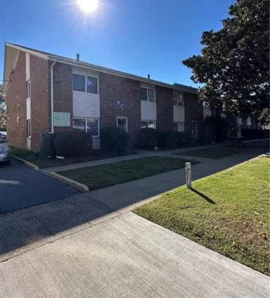 Main picture of 1063 48th St