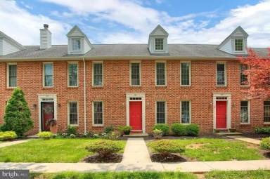 Main picture of 429 Delancey Ct
