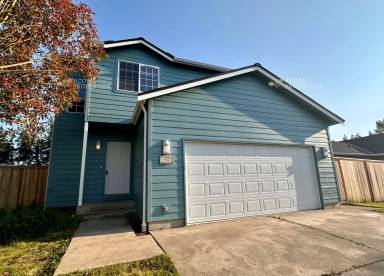 Main picture of 402 NW Meadow Ct