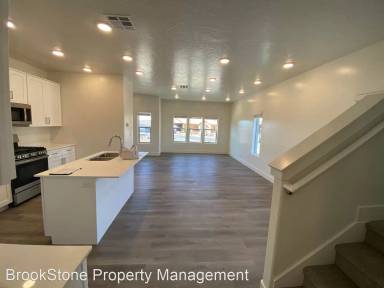 Main picture of Azalea Townhomes