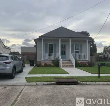 Main picture of 6216 Marigny St