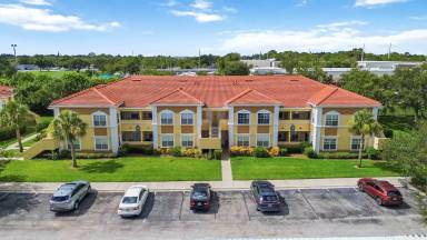 Main picture of 1000 Villagio Cir