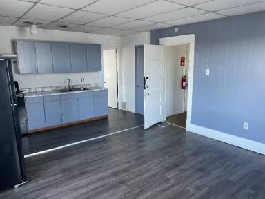 Main picture of 115 Spring St