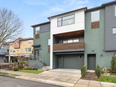 Main picture of 465 NE Skidmore St