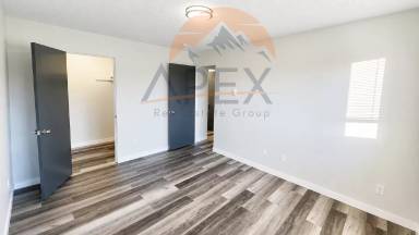 Main picture of 717 State Ave N