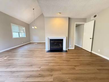 Main picture of 431 Belle Pointe Dr