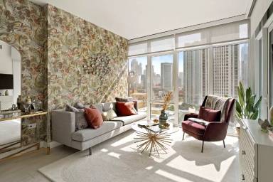 Main picture of 351 N Halsted