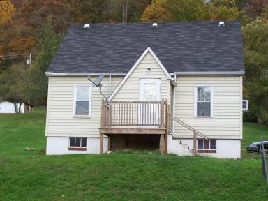 Main picture of 1317 N Lewis St