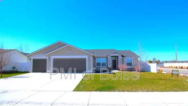 Main picture of 990 S Rangipo Ave
