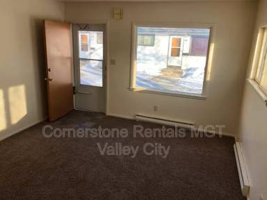 Main picture of 822 4th St SW