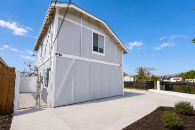 Main picture of 6187 Vanessa St