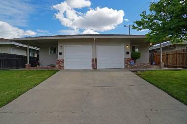 Main picture of 6012 Rye Way