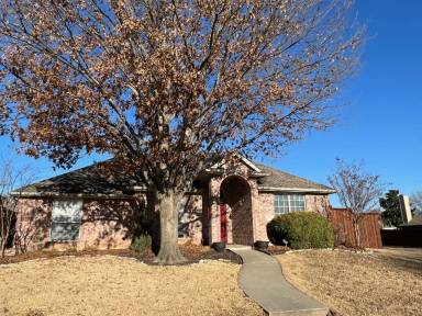 Main picture of 3213 Grenada Dr