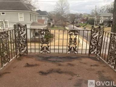 Main picture of 1980 Cowden Ave