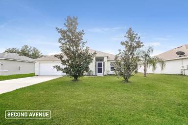 Main picture of 704 Cockatoo Ct