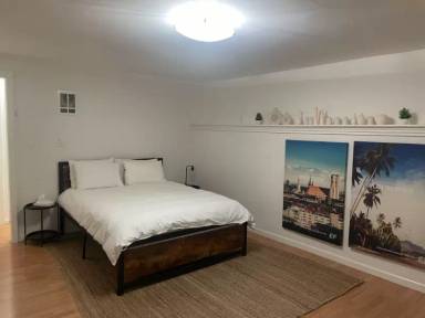 Main picture of 1880 Turk St