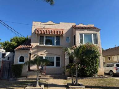 Main picture of 2727-2729 E De Soto St Apartments