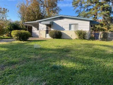 Main picture of 4926 Waters Pl