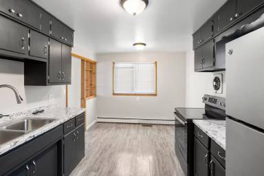 Main picture of 947 Caroline St