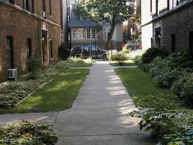 Main picture of 3157 N Hudson Ave