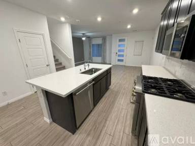 Main picture of 600 N Carriage Hl Dr