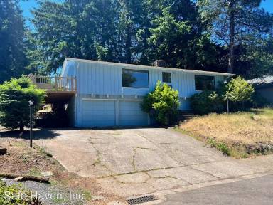 Main picture of 1990 Graham Dr