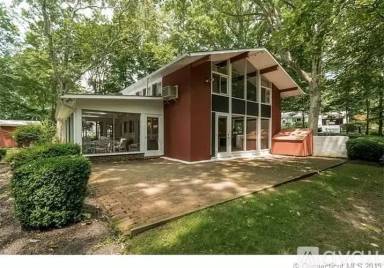 Main picture of 828 Dentree Dr
