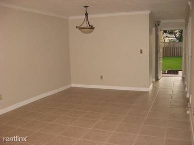 Main picture of 8500 SW 109th Ave