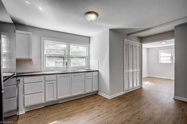 Main picture of 528 Short St