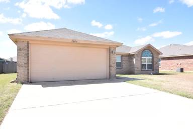 Main picture of 2600 Tara Dr