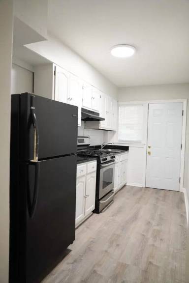 Main picture of 2502 E St NE