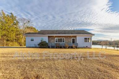 Main picture of 496 Langley Rd