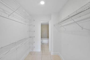 Main picture of Bayview Palms Condo