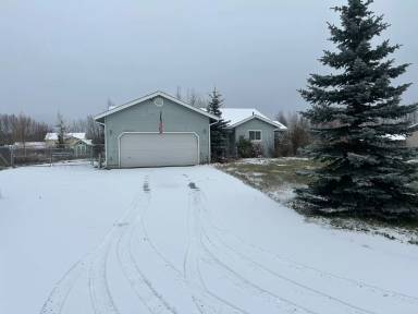 Main picture of 885 N Angus Loop