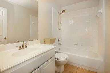 Main picture of 5809 Deer Run Dr