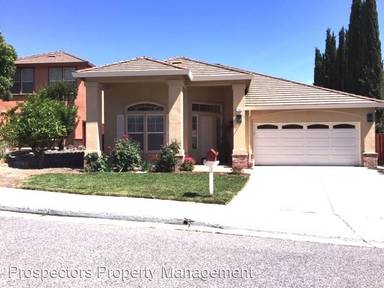 Main picture of 1765 Colony Way