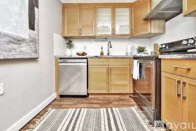 Main picture of 215 Winter St