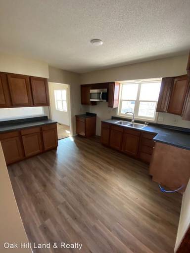 Main picture of 1392 Vandenburg Cir