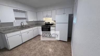 Main picture of 216 S Doran