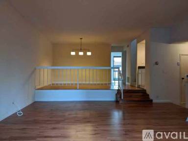 Main picture of 5757 Owensmouth Ave