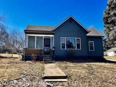 Main picture of 1400 S Hedges Ave